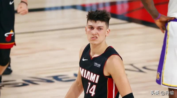 NBA早報：詹姆斯瘦身成功，西蒙斯一週內交易，庫班為德克雕像