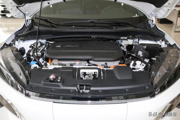 帶快充合資小SUV,續航480km空間不小，用車養車成本低，本田M-NV