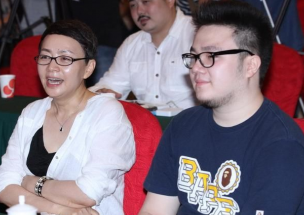 7位“被爹媽強捧”的星二代,沒實力沒作品,趙本山女兒讓人氣憤 7位“被爹媽強捧”的星二代,沒實力沒作品,趙本山女兒讓人氣憤