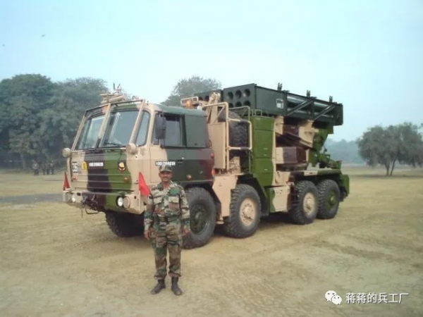 印度皮納卡-ER增程火箭炮測試成功，竟然剛開始使用自研引信