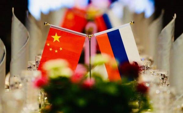 普京來北京可不是光看奧運的，還研究怎麼一起捍衛普世價值了呢