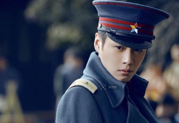 儀態太差別瞎穿軍裝,這6位軍閥氣質太絕,一身正氣撩撥少女心 儀態太差別瞎穿軍裝,這6位軍閥氣質太絕,一身正氣撩撥少女心