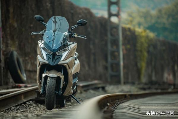 由ADV踏板車內卷再議摩托車行業內卷