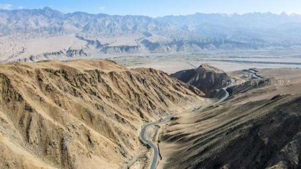 新疆新晉網紅公路，比獨庫更驚豔，老司機們千萬別錯過