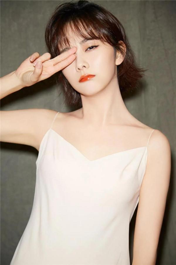 譚松韻：清純的娃娃臉