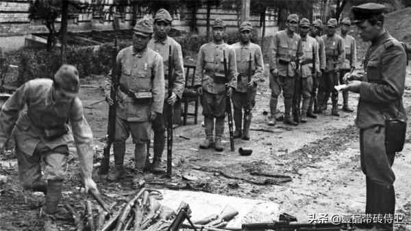 二戰結束後，日本戰敗士兵回家後看到妻子，為何紛紛自盡？