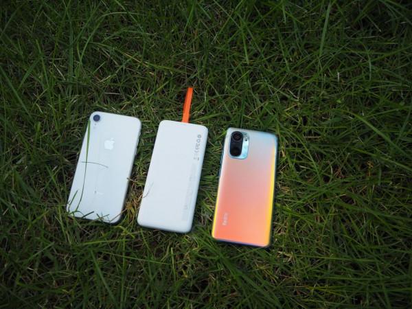 出門不再帶線:倍思布洛克帶線數顯快充移動電源 出門不再帶線:倍思布洛克帶線數顯快充移動電源