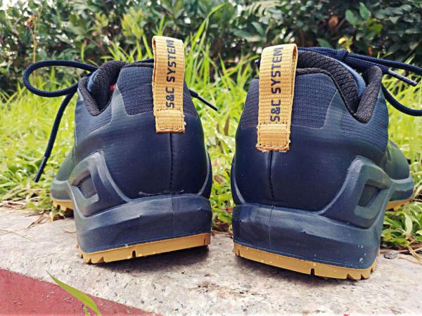 讓我輕鬆面對山野：斯立德一體成型功能徒步鞋（探索系列）