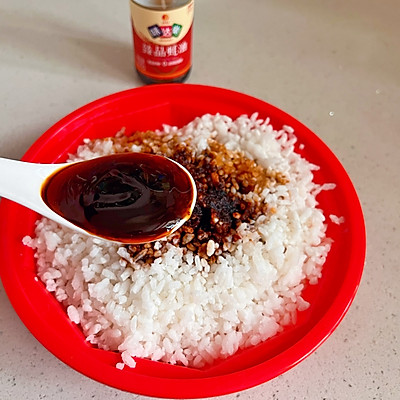 #暖冬醬在手,嗨吃部隊鍋#聖誕限定辣醬炒飯 #暖冬醬在手,嗨吃部隊鍋#聖誕限定辣醬炒飯