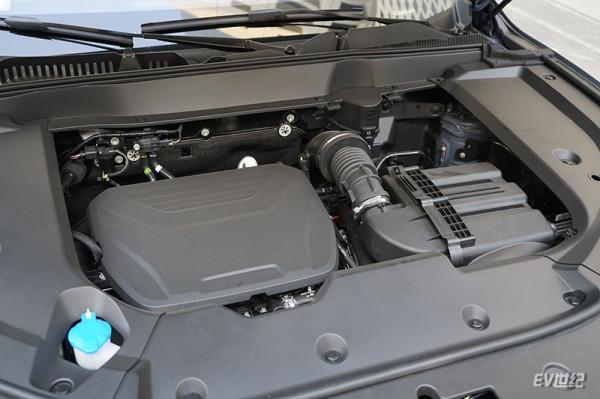 動力絲滑又兼具品質感和舒適度 試駕WEY拿鐵