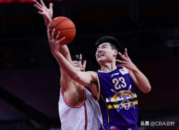 CBA三訊息：吉林引援宣告失敗，胡金秋MVP排第一，王向彬空籃扣飛