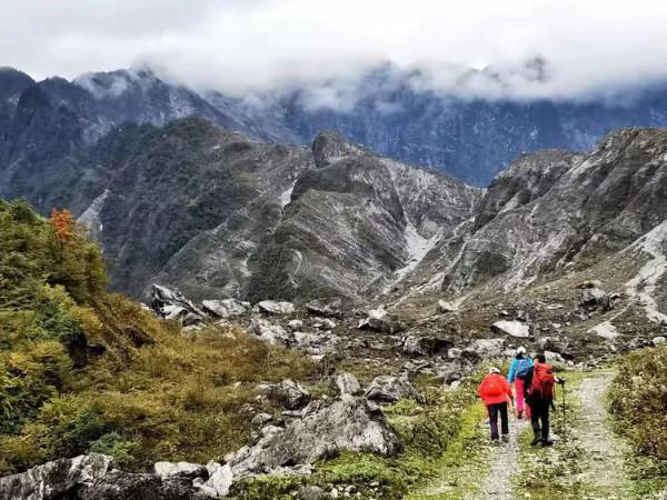 深秋,燕子巖感懷 深秋,燕子巖感懷