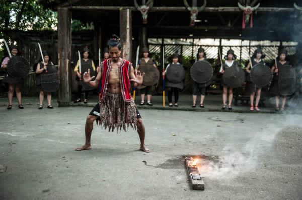 貴州藏了個超神奇部落,刀劍不入,威名遠赫,曾讓諸葛亮頭疼不已 貴州藏了個超神奇部落,刀劍不入,威名遠赫,曾讓諸葛亮頭疼不已