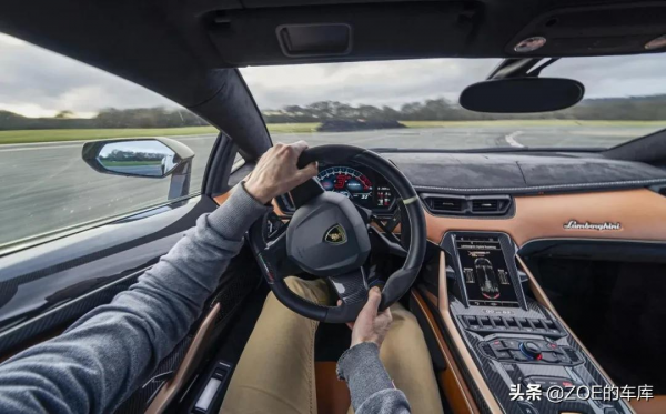 蘭博基尼 | 如何馴服一頭電氣狂牛