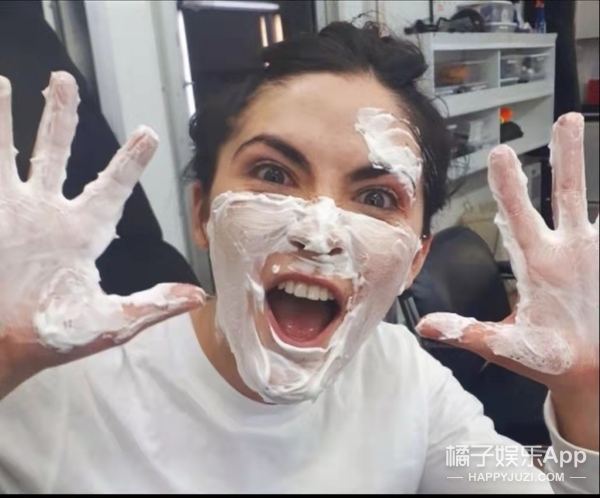 還記得《孤兒怨》裡的小女孩嗎?她長大後這麼美? 還記得《孤兒怨》裡的小女孩嗎?她長大後這麼美?