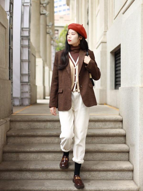 步入冬季別亂買衣服，試試“毛呢外套”，能讓你輕鬆穿出好氣質