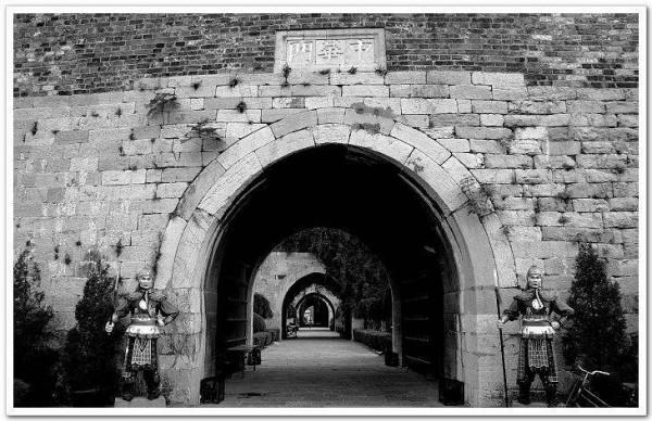 酒不是穿腸毒藥嗎？怎麼還能入藥？今天帶你瞭解中藥酒的作用