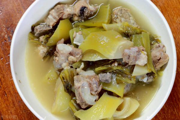 嘴巴再讒，這五種食物也不要吃，對身體危害很大