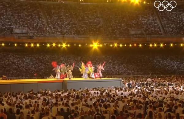 2004年雅典奧運會閉幕式結束後,張藝謀被罵得很慘 2004年雅典奧運會閉幕式結束後,張藝謀被罵得很慘