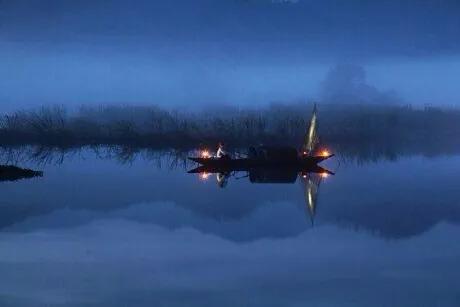 天涯一樣滄桑客,只是傷心各不同 天涯一樣滄桑客,只是傷心各不同