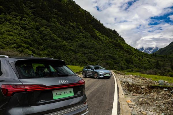 多路況測試國產奧迪e-tron:它能“鼓動”傳統豪華車使用者換車 多路況測試國產奧迪e-tron:它能“鼓動”傳統豪華車使用者換車