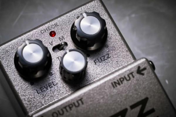 BOSS效果器 FZ-1W,重新定義復古 Fuzz 音色 BOSS效果器 FZ-1W,重新定義復古 Fuzz 音色