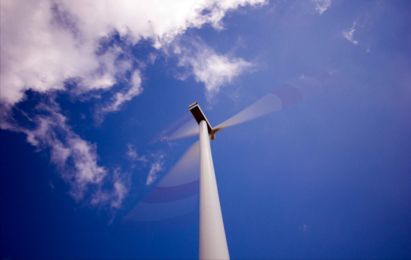 A股：新能源蓄勢待發！解析如何透過行業上下游找到潛藏牛股