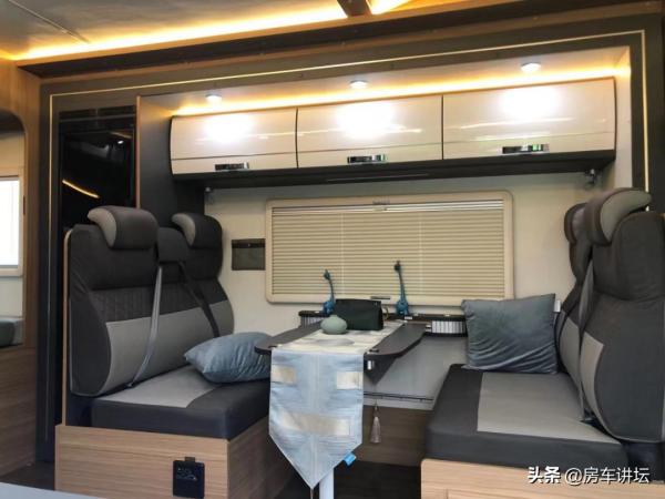 大廠出品做工優質,雙拓展車型極具價效比官方指定價格42.99w 大廠出品做工優質,雙拓展車型極具價效比官方指定價格42.99w