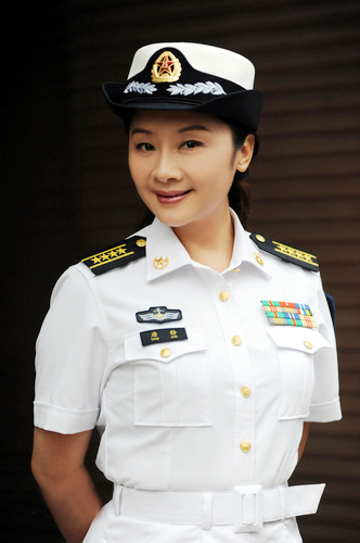 著名演員唐靜：與王新軍離異後，她與兒子的生活狀況怎樣？