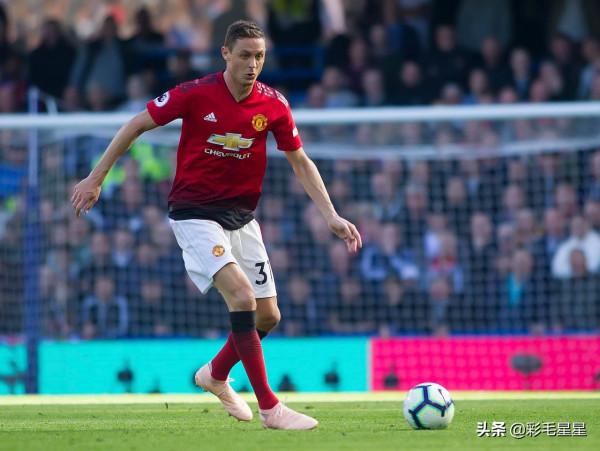 曼聯0-1負於西漢姆聯馬蒂奇用膝蓋惡意頂撞曹法爾的要害部位 曼聯0-1負於西漢姆聯馬蒂奇用膝蓋惡意頂撞曹法爾的要害部位