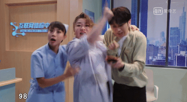 讓黃渤徐崢馬東表情失控，這檔綜藝真會玩，整出這麼多喜劇新玩法