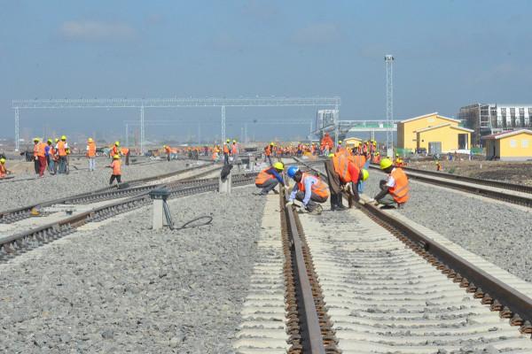 中國基建走進非洲，不僅修路建大壩，還廣交朋友，美國能做到嗎？