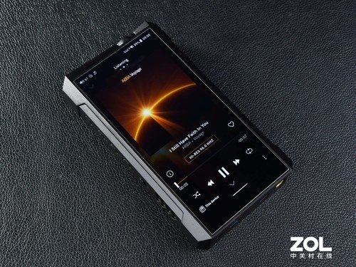 臺機級別的配置 飛傲M17萬元級便攜播放器開箱