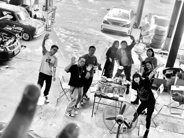 這輛特斯拉Model 3應該剎得住,提車之前剎車改件都準備好了 這輛特斯拉Model 3應該剎得住,提車之前剎車改件都準備好了