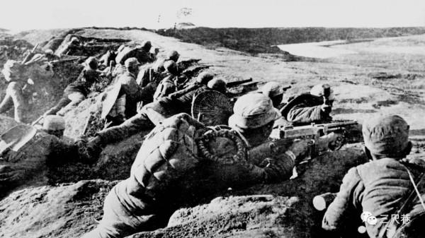 1955年他只是個軍長,主動要求被授予中將軍銜,主席:必須是上將 1955年他只是個軍長,主動要求被授予中將軍銜,主席:必須是上將