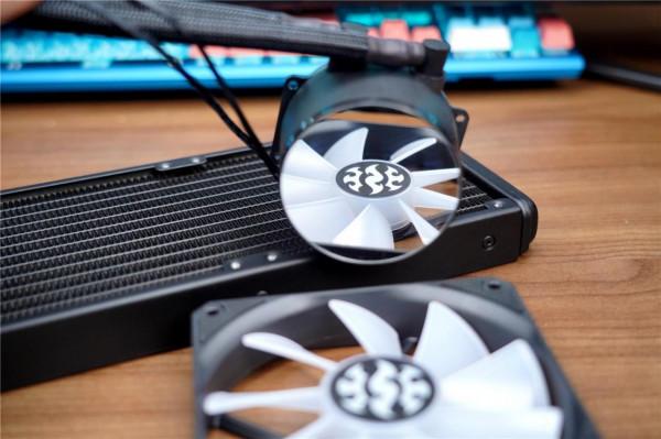 無限映象,靜音水泵,這次的威剛XPG 霜盾ARGB360水冷玩的有點嗨 無限映象,靜音水泵,這次的威剛XPG 霜盾ARGB360水冷玩的有點嗨