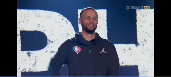 現役球員全明星出場姿態：詹姆斯輕鬆，恩比德無奈，庫裡紳士