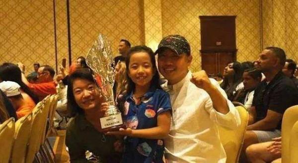 劉國樑女兒打高爾夫7歲奪冠，8歲獲兩位數獎牌，幾乎沒有對手