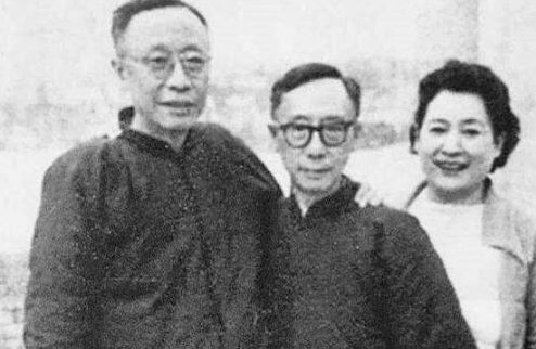 她是日本公主嫁中國人，主動要求加入中國籍，反對女兒嫁日本人