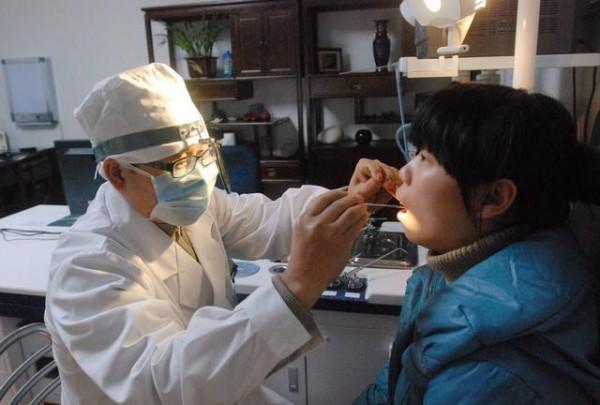 同學患“尿毒症”不幸離世，醫生感慨：預防尿毒症，做好這4件事