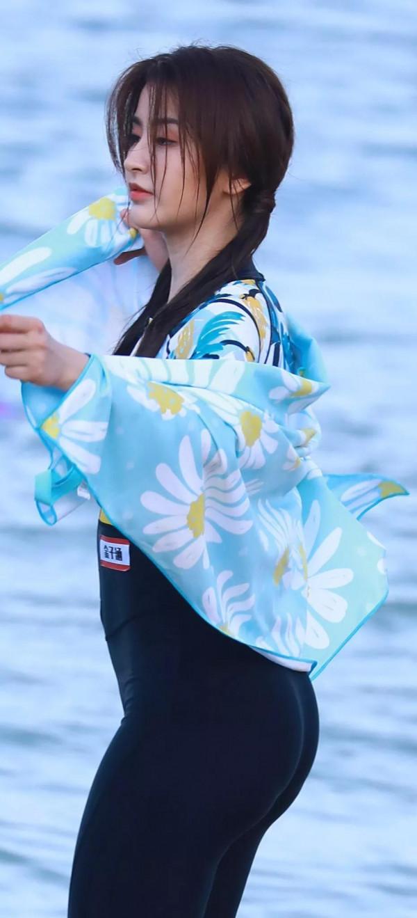 吳宣儀節目錄制現場被抓拍,第七張絕絕子 吳宣儀節目錄制現場被抓拍,第七張絕絕子