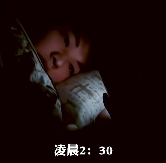 孩子半夜玩手機不睡覺，父親的做法讓人點贊，效果十分顯著