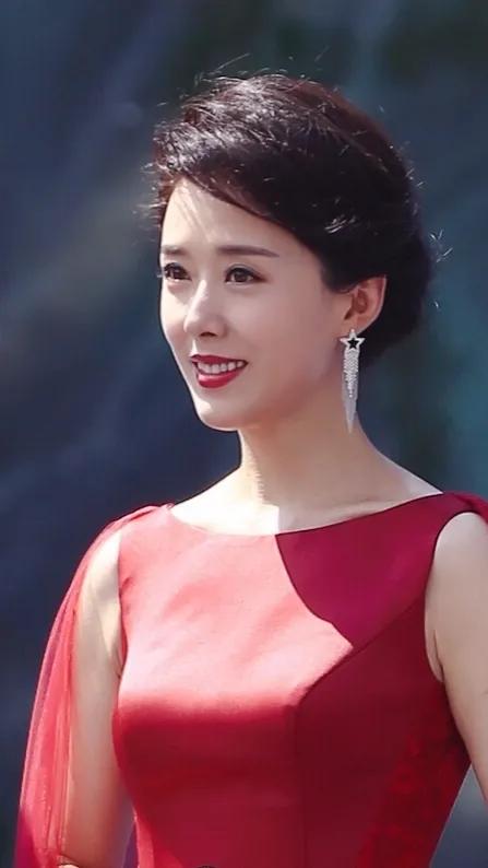 顏丹晨高畫質桌布