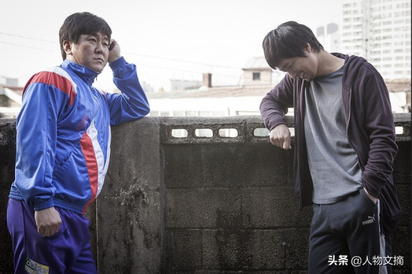 尹濟文:電影中是“奸詐小人”生活中是老好人,為亡友照顧遺孀 尹濟文:電影中是“奸詐小人”生活中是老好人,為亡友照顧遺孀