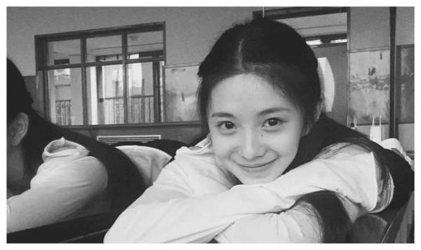 00花來勢洶洶！85、90花還在裝“少女”，真少女已經靠實力拼演技