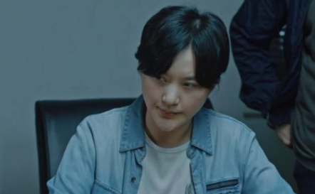 臉上寫滿“假”字，這些整容演員的臉，觀眾看了分分鐘齣戲