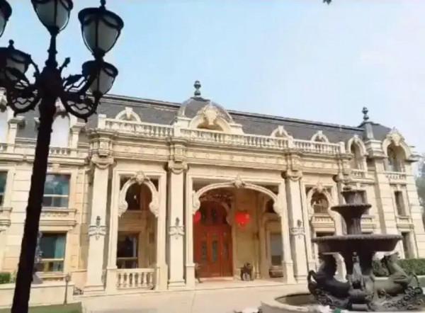 近日，一裝修公司展示了他們為聯想集團柳傳志建設的新房