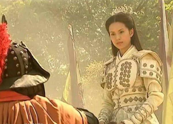 娛樂圈5個年過50歲卻未婚的大美人，有些人被情傷太深