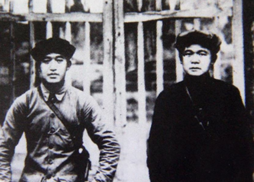 建國後，傅作義前往北京面見毛澤東，直言：主席，我想見見詹大南