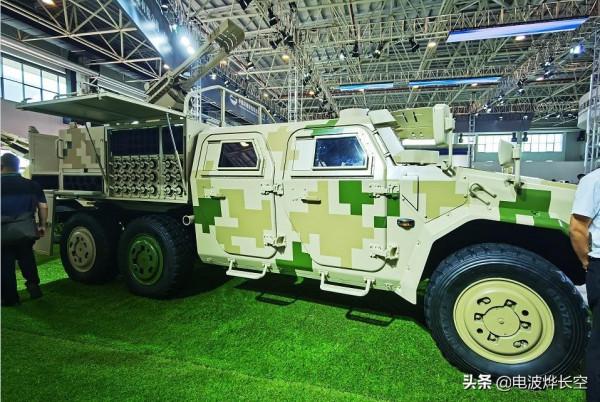 外貿120自動裝填迫擊炮已出口！裝彈調炮全自動，打完就跑太刺激